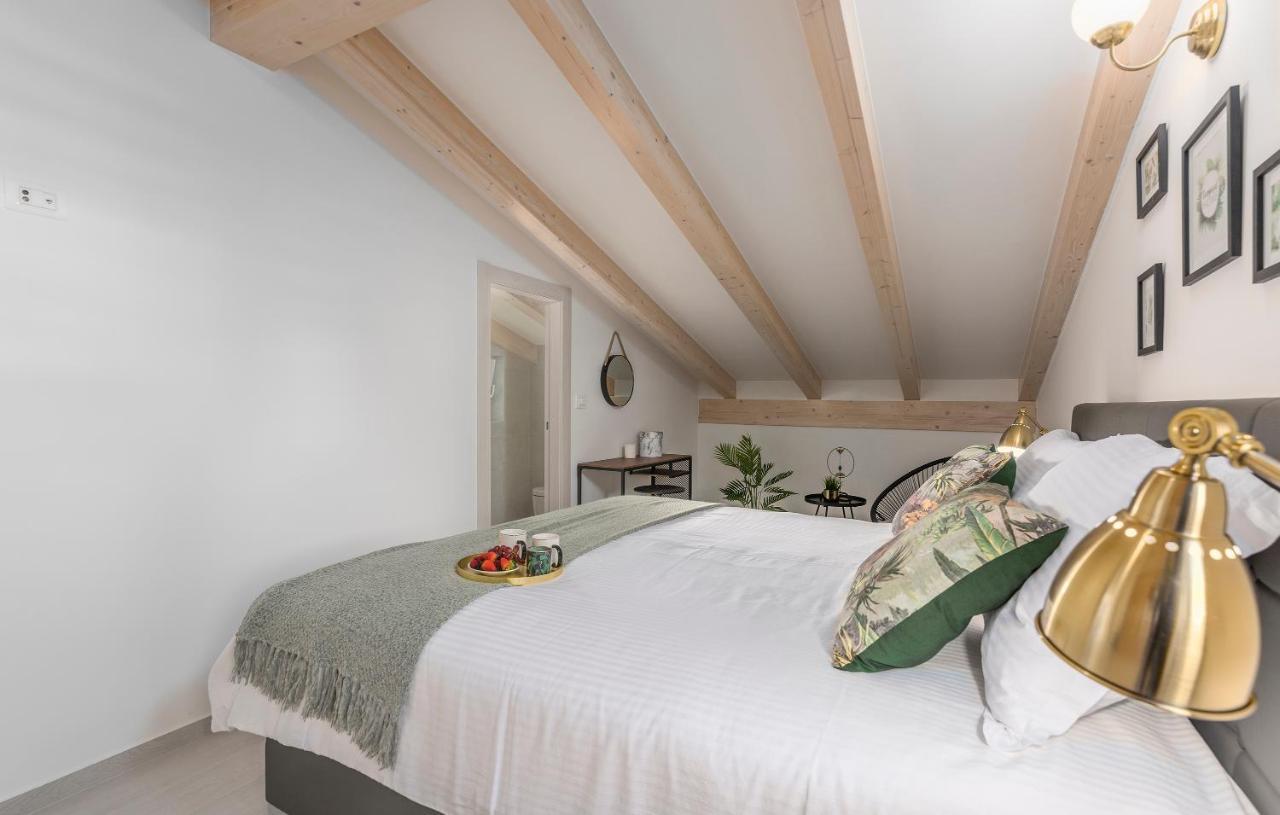 Apart Residence-Galant Rovinj Bagian luar foto